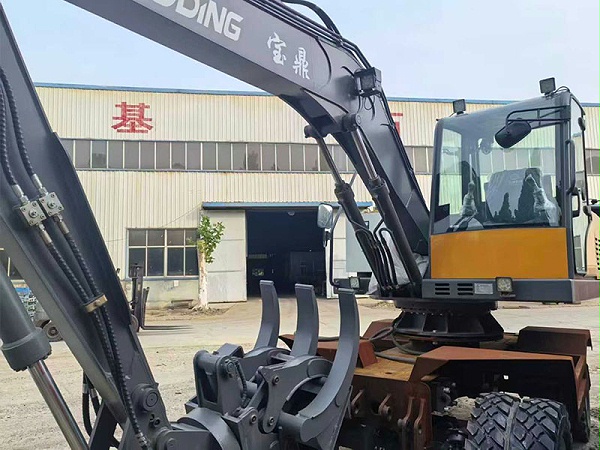 宝鼎110型固定式电动抓料机1