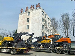 宝鼎150轮式抓木机启程交付海外客户