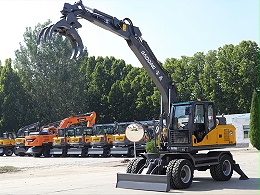 宝鼎120抓木机装卸甘蔗，客户使用分享