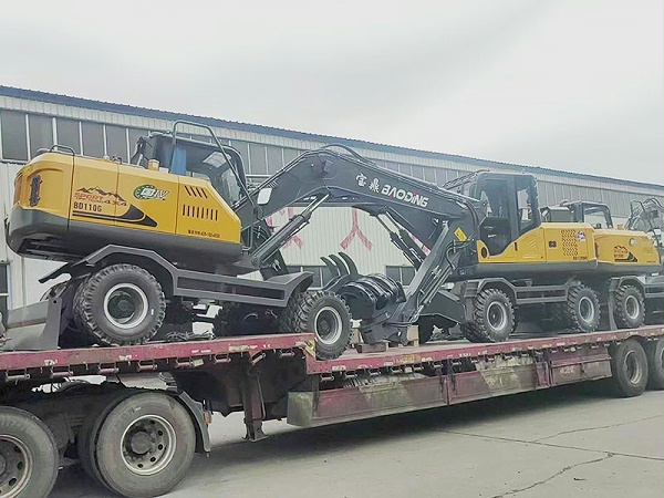 宝鼎抓木机发车