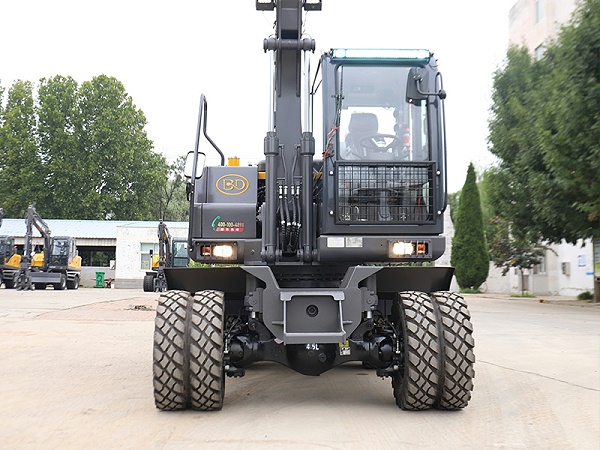 宝鼎BD110H抓木机