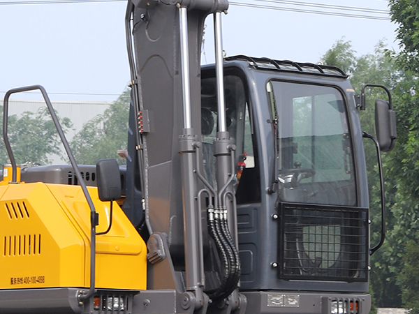 宝鼎110G抓木机双大臂