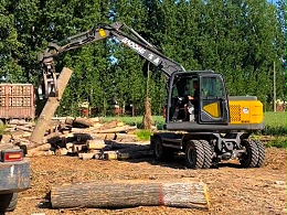 宝鼎BD80G抓木机驾驶新体验