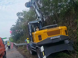 高效施工！宝鼎设备助力沪渝泸高速养护
