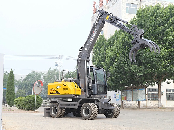 宝鼎110G轮式抓木机