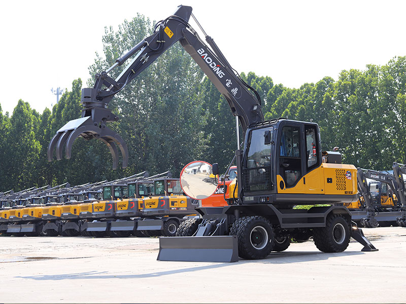 宝鼎105G轮式抓木机