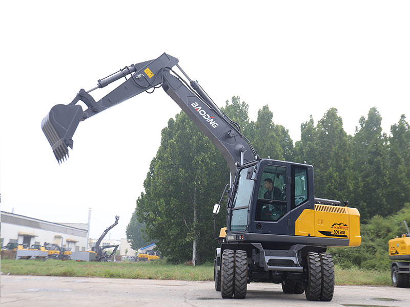 宝鼎BD150G轮式挖掘机